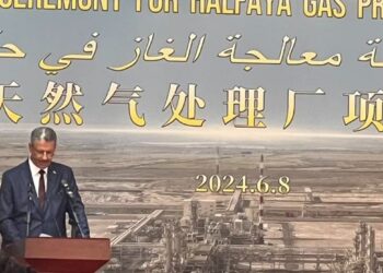 وزير النفط .. نسعى لتحقيق الاكتفاء الذاتي بالصناعة التكريرية وتصدير الفائض منها للخارج