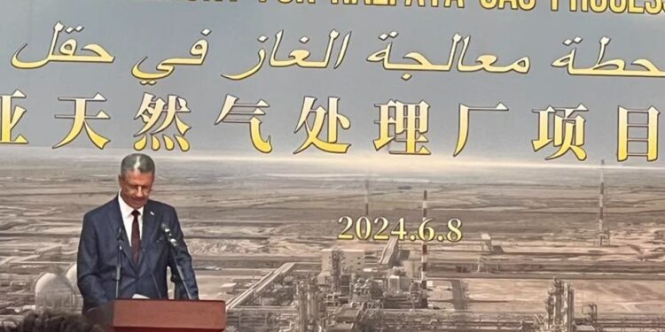 وزير النفط .. نسعى لتحقيق الاكتفاء الذاتي بالصناعة التكريرية وتصدير الفائض منها للخارج