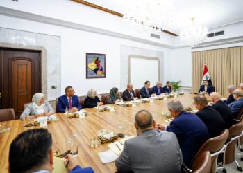 السوداني يوجه بتأمين كامل للوقود لمحطات الكهرباء واستمرار تجهيز المولدات الأهلية