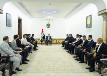 السوداني يستقبل عدداً من الشباب الخرّيجين من محافظة ذي قار