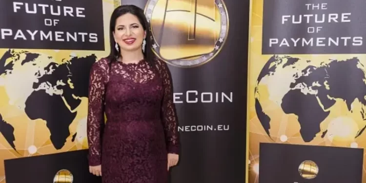 المرأة الأخطر في العالم.. 5 ملايين $ لمن يصل إليها