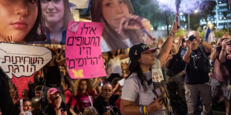 هآرتس .. التهديد الأكبر هو نتنياهو وحكومته