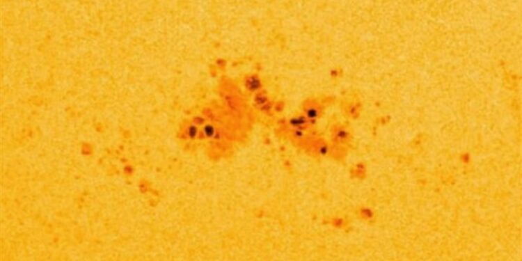 بقعة شمسية تثير قلق العلماء