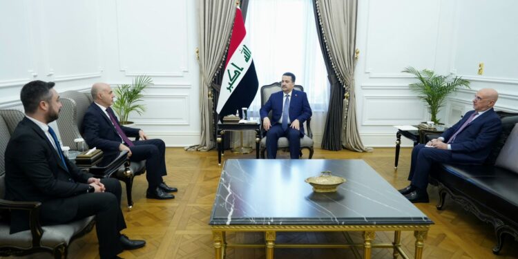 السوداني يستقبل السفير التركي في العراق بمناسبة انتهاء مهامّ عمله