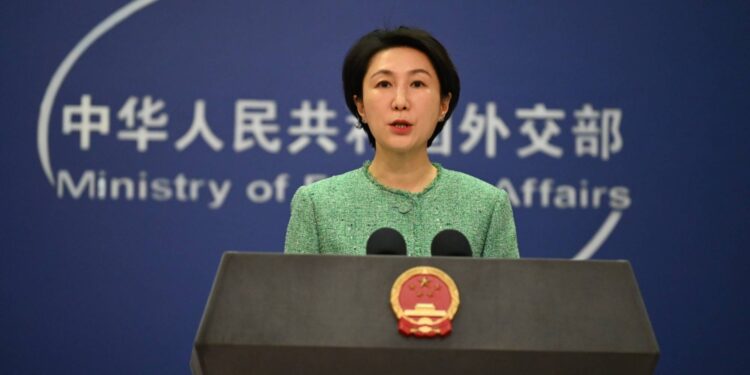 الصين تتمسك بموقفها بشأن (الجزر الإماراتية المحتلة) رغم غضب إيران