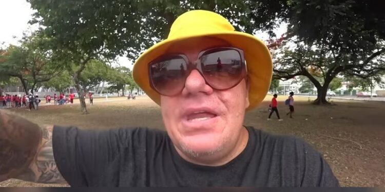 توقيف يوتيوبر عالمي شهير نشر مقاطع مع العصابات حول العالم