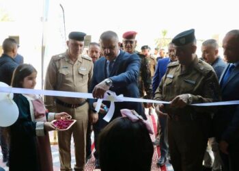 وزير الداخلية يفتتح مشروع مبنى البطاقة الوطنية والجواز الإلكتروني في النجف