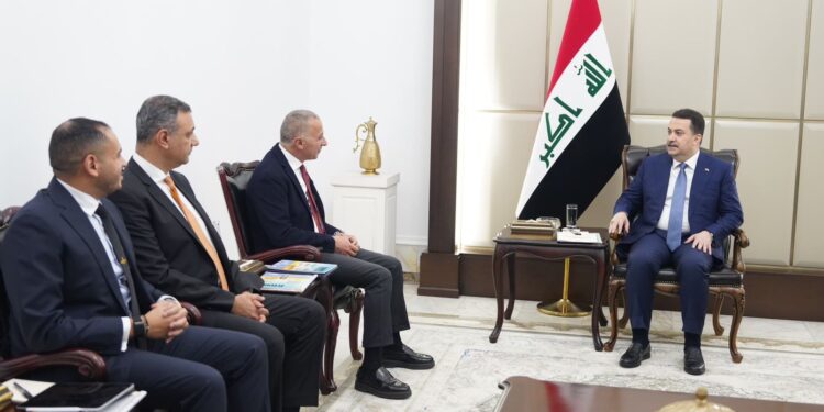 السوداني يستقبل الرئيس التنفيذي لشركة (السويدي إليكتريك)