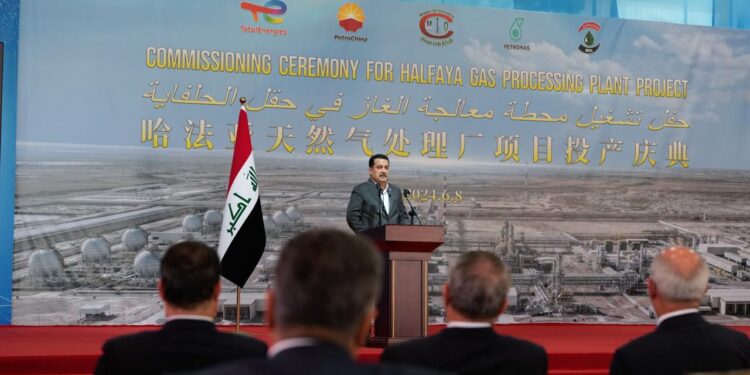 السوداني يفتتح مشروع معالجة الغاز المصاحب في حقل الحلفاية بميسان