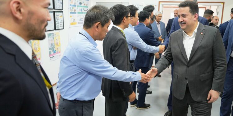 السوداني يتابع مشاريع توسعة إنتاج المشتقات النفطية بمصفى البصرة