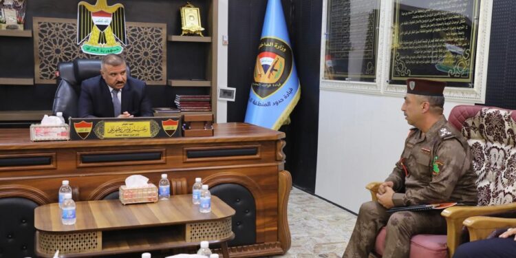 وزير الداخلية يوجه بعدد من التوصيات لتطوير الاداء بقاطع مسؤولية قيادة حدود المنطقة الخامسة في النجف