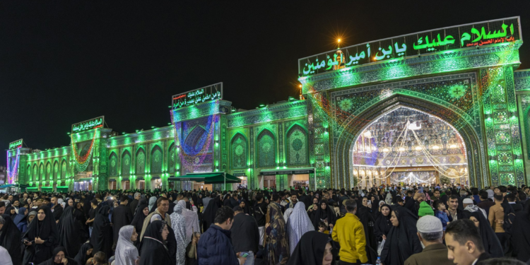 أكثر من (100 ألف) زائر إيراني يتوجهون الى العراق