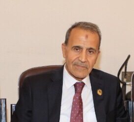 من يمتلك حق الاحتفال بعيدين ؟