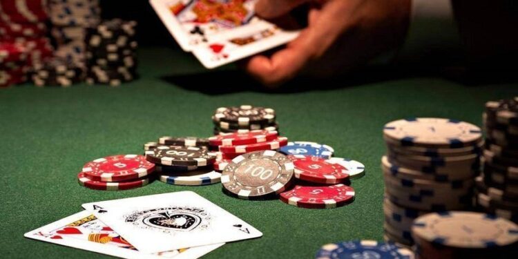 بغداد .. مداهمة “تلخانات” واعتقال 57 شخصاً بداخلها