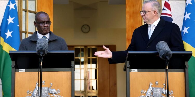 الصين وأستراليا تنفقان ببــذخ لــ”بسط النفوذ” بالمحيط الهادئ