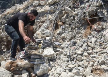 إستهداف مستودع ذخائر لـ”حزب الله” جنوب لبنان