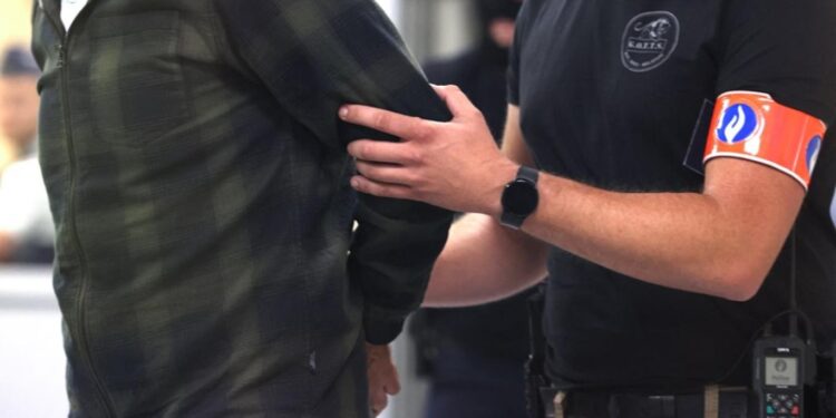 بلجيكا.. توقيف 7 أشخاص للاشتباه بالتخطيط لهجوم إرهابي