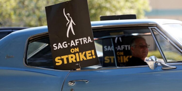 معـــركـــة بين “الممثلين” في ألعاب الفيديو والذكاء الاصطناعي