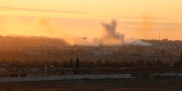 ضربات إسرائيلية على حلب والحرس الثوري يرد بصواريخ