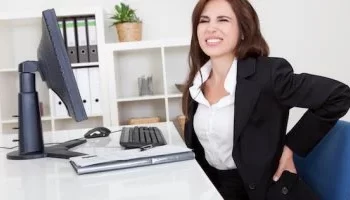 أضرار الجلـــوس لفتــــرات طويلــــة