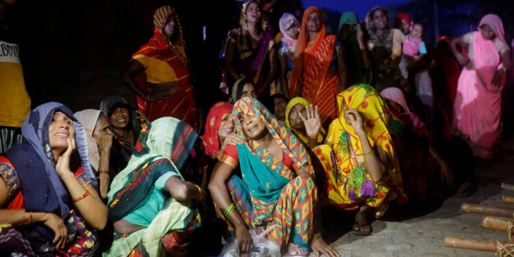 الهند.. التهـــاب الدماغ الفيروسي يقتل العشرات,,, “لا يصيب إلا الأطفال”