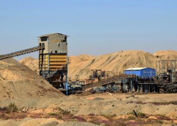 تونس .. اقتراض لزيادة الانتاج من الفوسفات