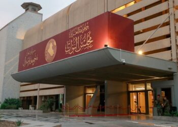 المذهب قبل الدولة… عاصفة “الأحوال الشخصية” تقسم العراقيين