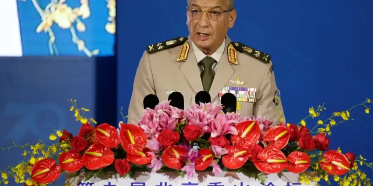 مصر .. تعيين رئيسا جديدا للأركان ووزيرا للدفاع