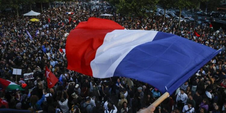 فرنسا .. ردود الفعل الداخلية والدولية بعد خسارة اليمين المتطرف في الانتخابات التشريعية