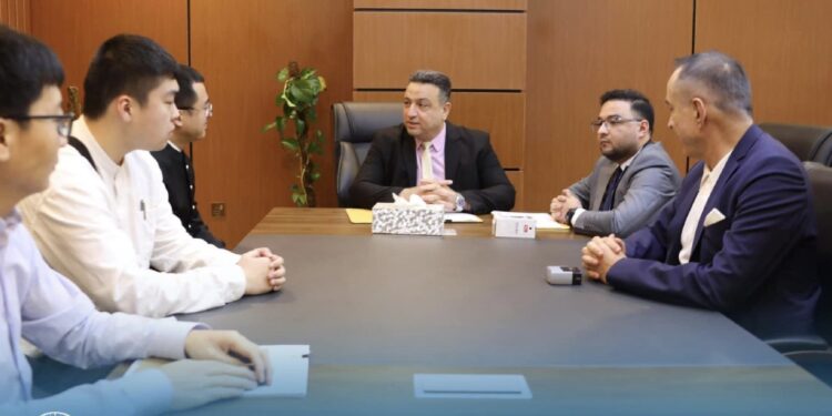 الاعلان عن توقيع ملحقي عقدين لإنشاء مطار الناصرية مع شركتين تركية وصينية