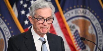 رئيس الاحتياطي الفيدرالي الأمريكي.. اقتصادنا لن يواجه أي تضخم