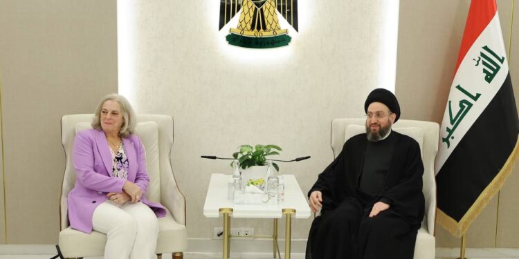 الحكيم يستقبل السفيرة الأمريكية