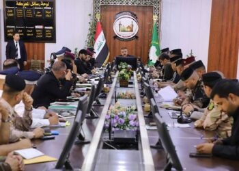 وزير الداخلية يوجه بالعمل على توفير الانسيابية العالية في حركة الزائرين والتعاون التام مع أصحاب المواكب الحسينية