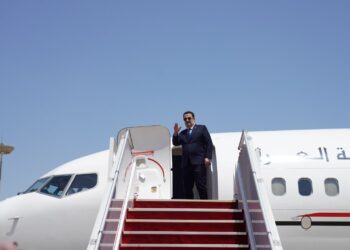 السوداني يتوجه إلى طهران لحضور مراسم تنصيب الرئيس الإيراني