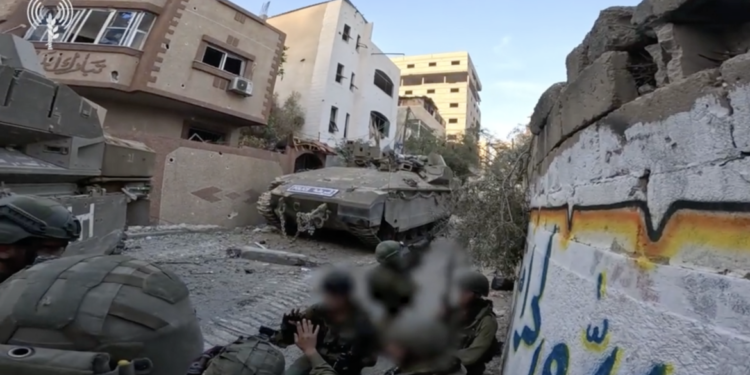 75 منظمة أمريكية تطـــالب بايدن بــ”حظر تصـــدير الأسلحة لإسرائيل”