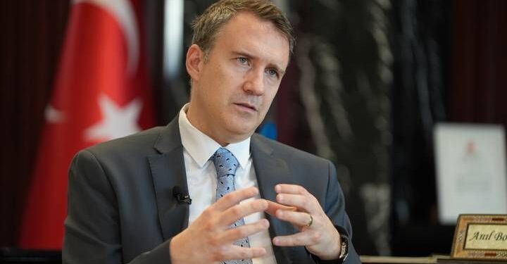 السفير التركي في بغداد يؤكد دعم بلاده لجهود العراق في تعزيز “التنمية والاستقرار”