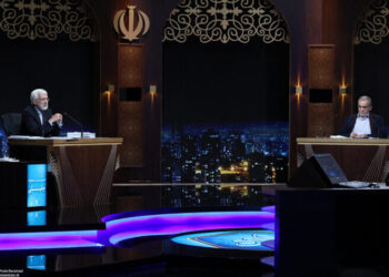 ايران .. مناظرة بزشكيان وجليلي ,,, انتقادات لاذعة ومخاوف من الاتفاق النووي وفاتف