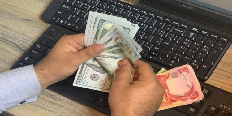 شركات الصرافة تعلن “الاضراب العام” في جميع محافظات العراق