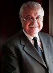 رؤى بروس ستوكس حول الانتخابات الأمريكية المقبلة لعام 2024