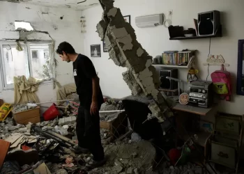 إسرائيل.. اندلاع حرائق في نتيجة سقوط صواريخ من لبنان