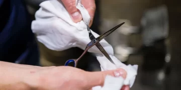 اليابان.. “مقص” يغلق مطارا ويلغي 36 رحلة