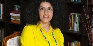 الكـــشف عن مواجهات بين سجينات إيرانيات وحراس