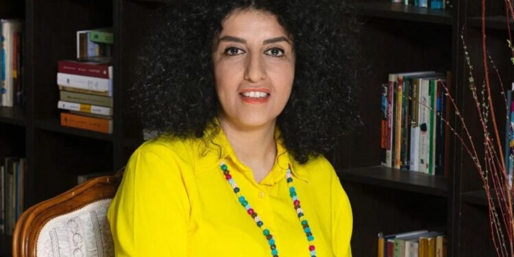 الكـــشف عن مواجهات بين سجينات إيرانيات وحراس