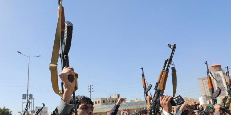اليمن.. تصاعد التوتر بين الحوثي والقبائل
