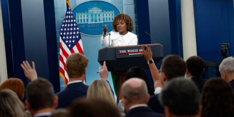 واشنطن تنفـــــي تدخلها بــإطـــاحة الشيخة حسينة