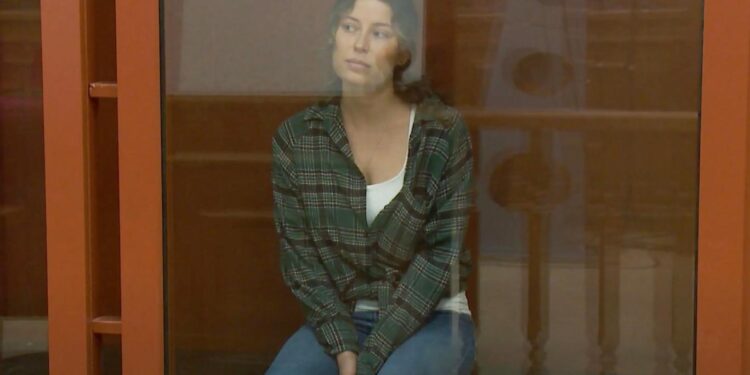 روسيا.. بسبب 50 $ ,, سجن سيدة (روسية – أميركية) 12 عاما