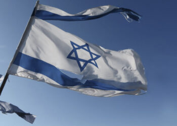 كيف تنعكس الحرب على حياة الإسرائيليين ومعيشتهم؟