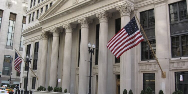 الكشف عن زيارة “غير معلنة” إلى أمريكا من قبل البنك المركزي العراقي