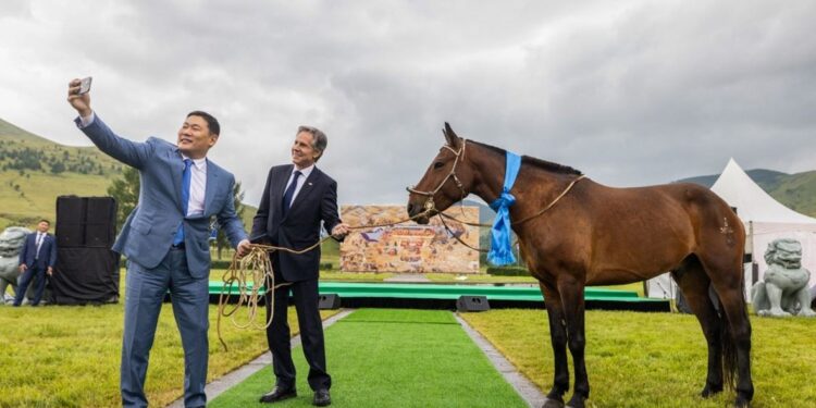 أميركا العالقة بين شرق أقصى وشرق أوروبي … يقلقهـــــا الشرق الأوسط