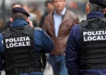 إيطاليا.. رجل يخفي جثة والدته في الثلاجة ليحصل على معاشها